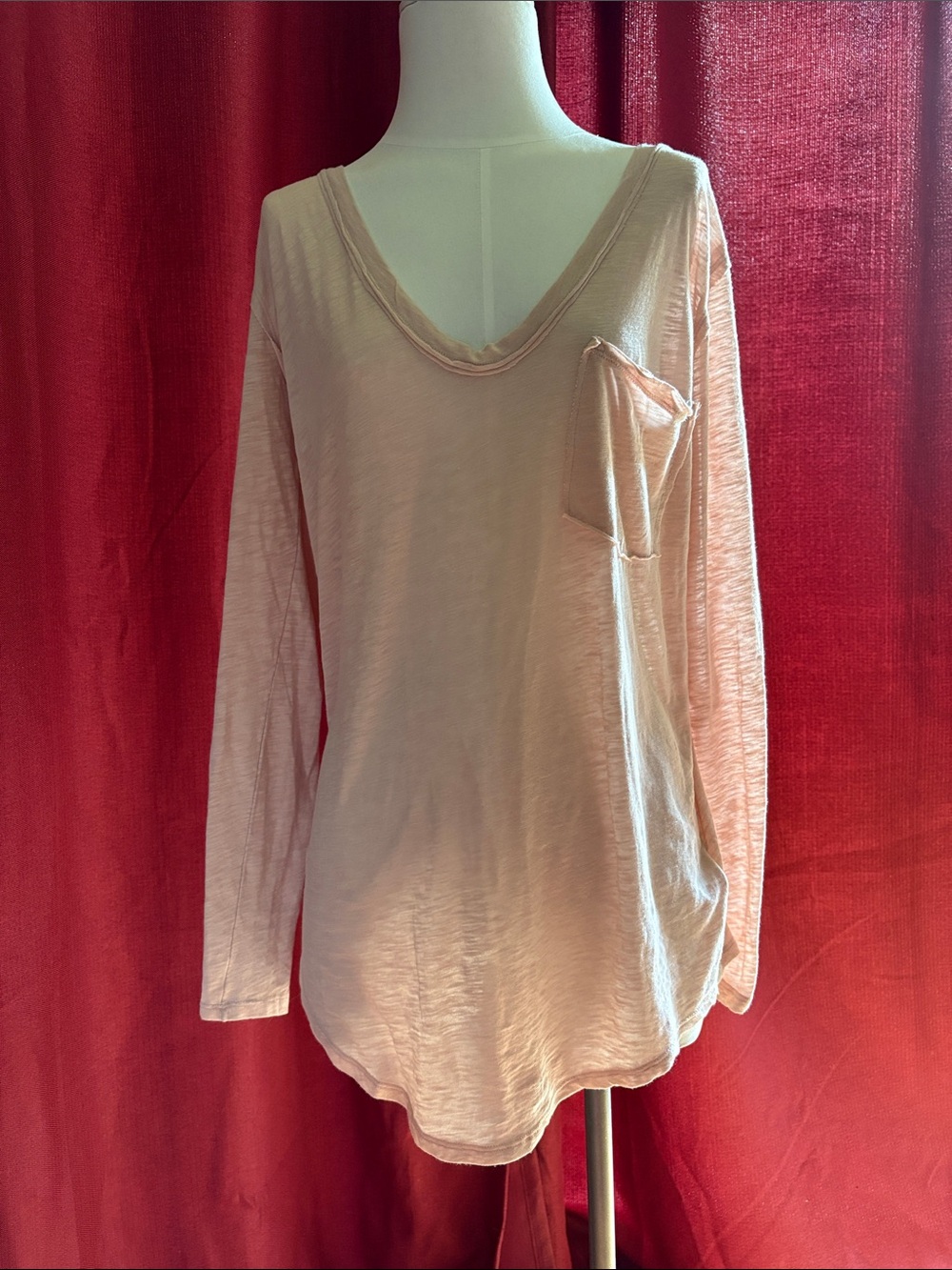 We the Free Women's Lightweight Long Sleeve V-Neck Pocket Top - Blush, Medium